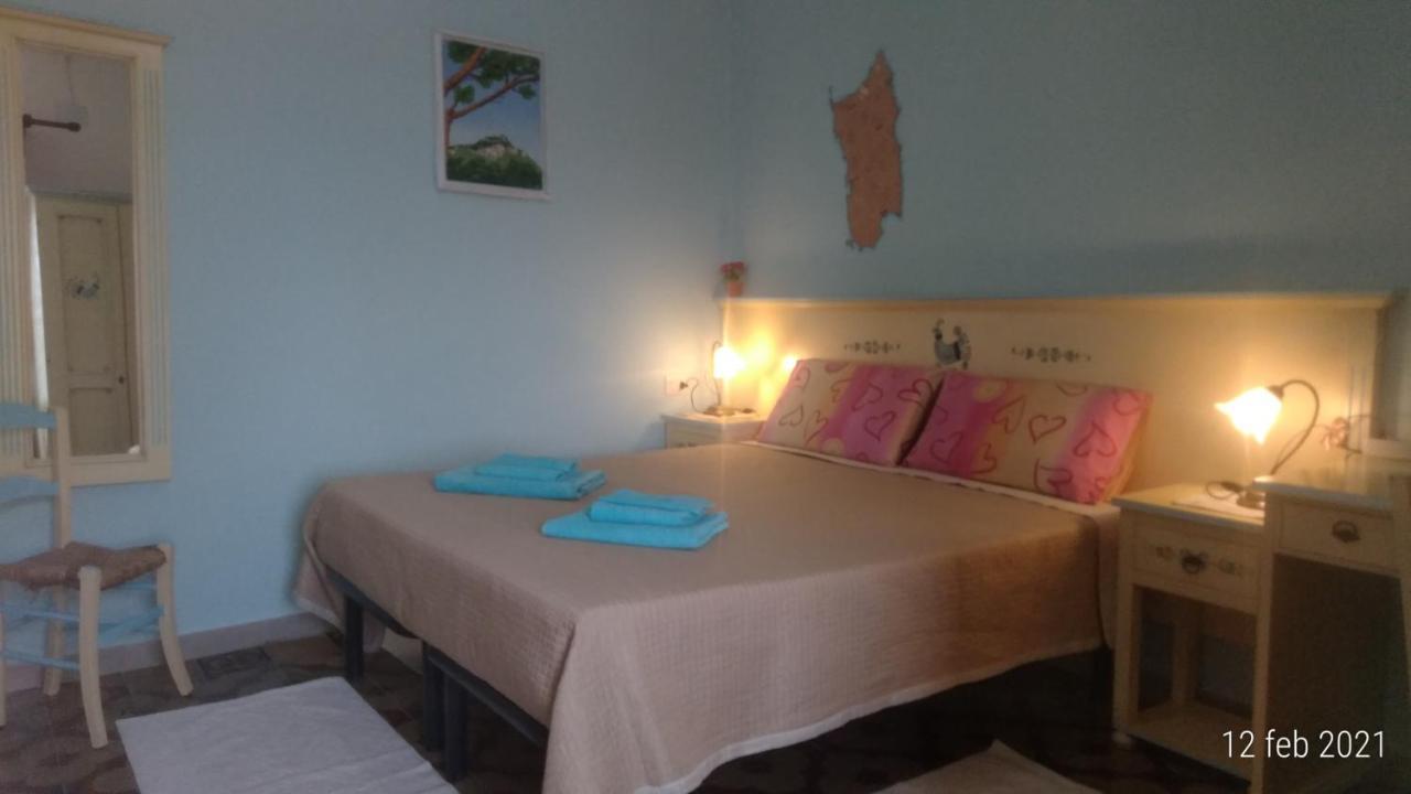 B&B Eleonora D'Arborea, Centro Storico Посада Экстерьер фото